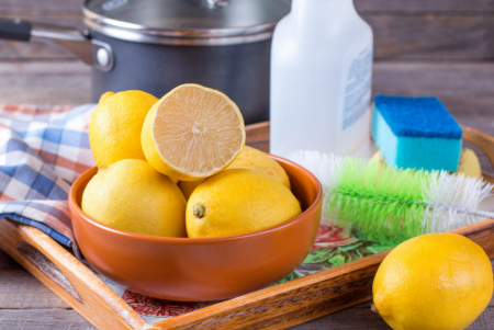 أشياء احذروا تنظيفها بالليمون